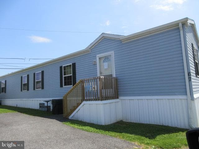 67 Saint Michaels Ct