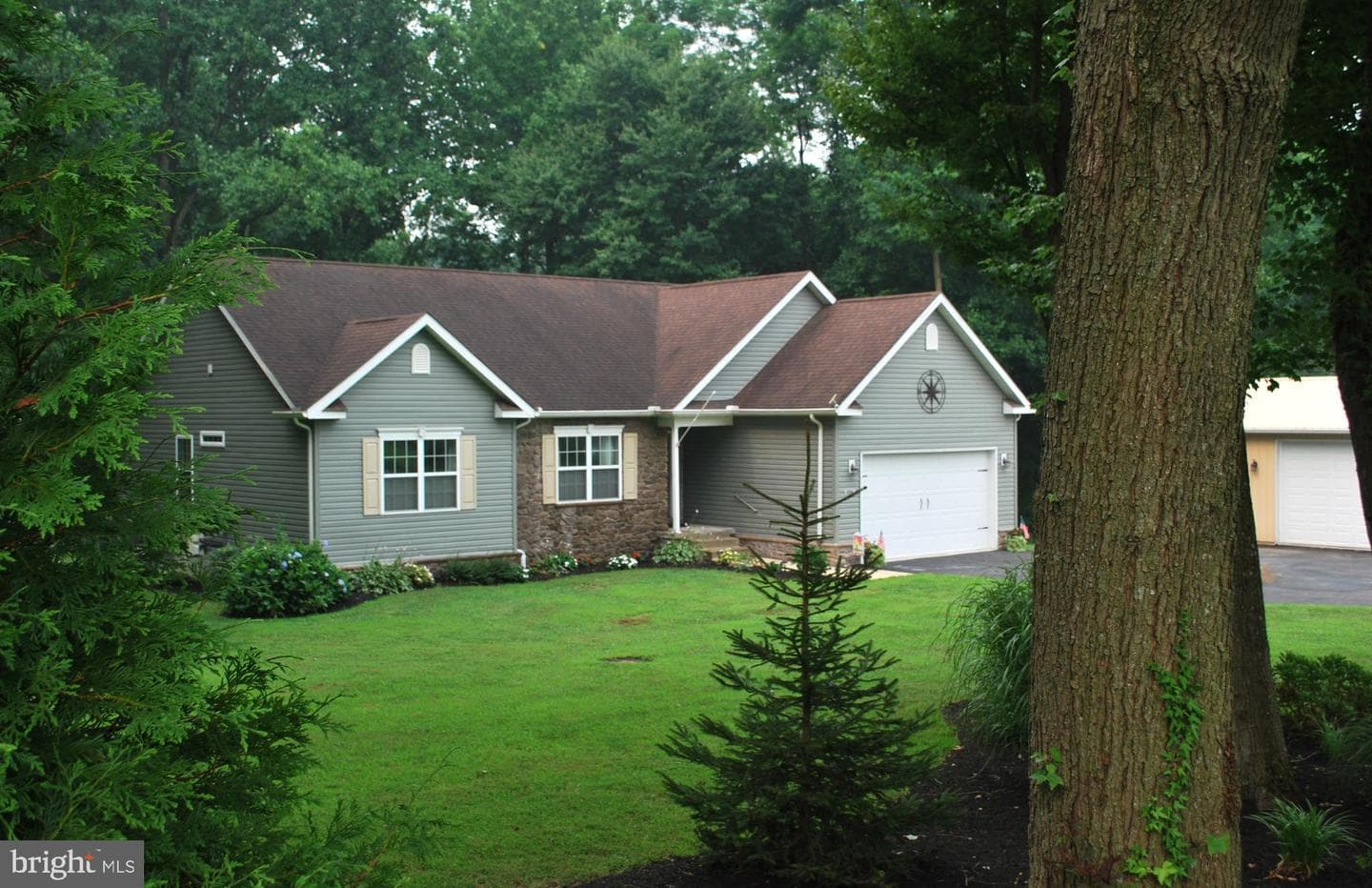 2316 Theodore Road, North East