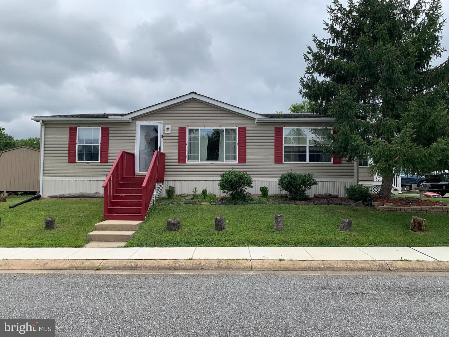 1 Woods Way, Elkton