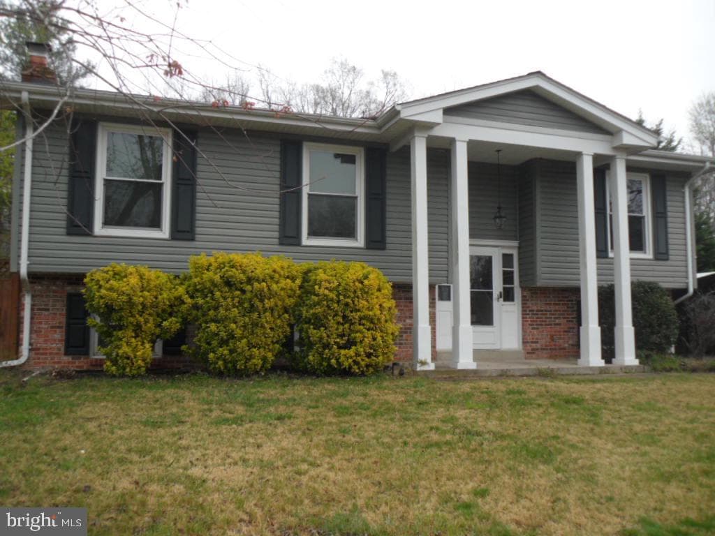 5016 Skylark Drive photo 1