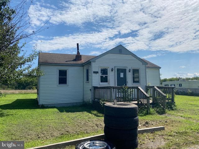 3165 Mill Place photo 1
