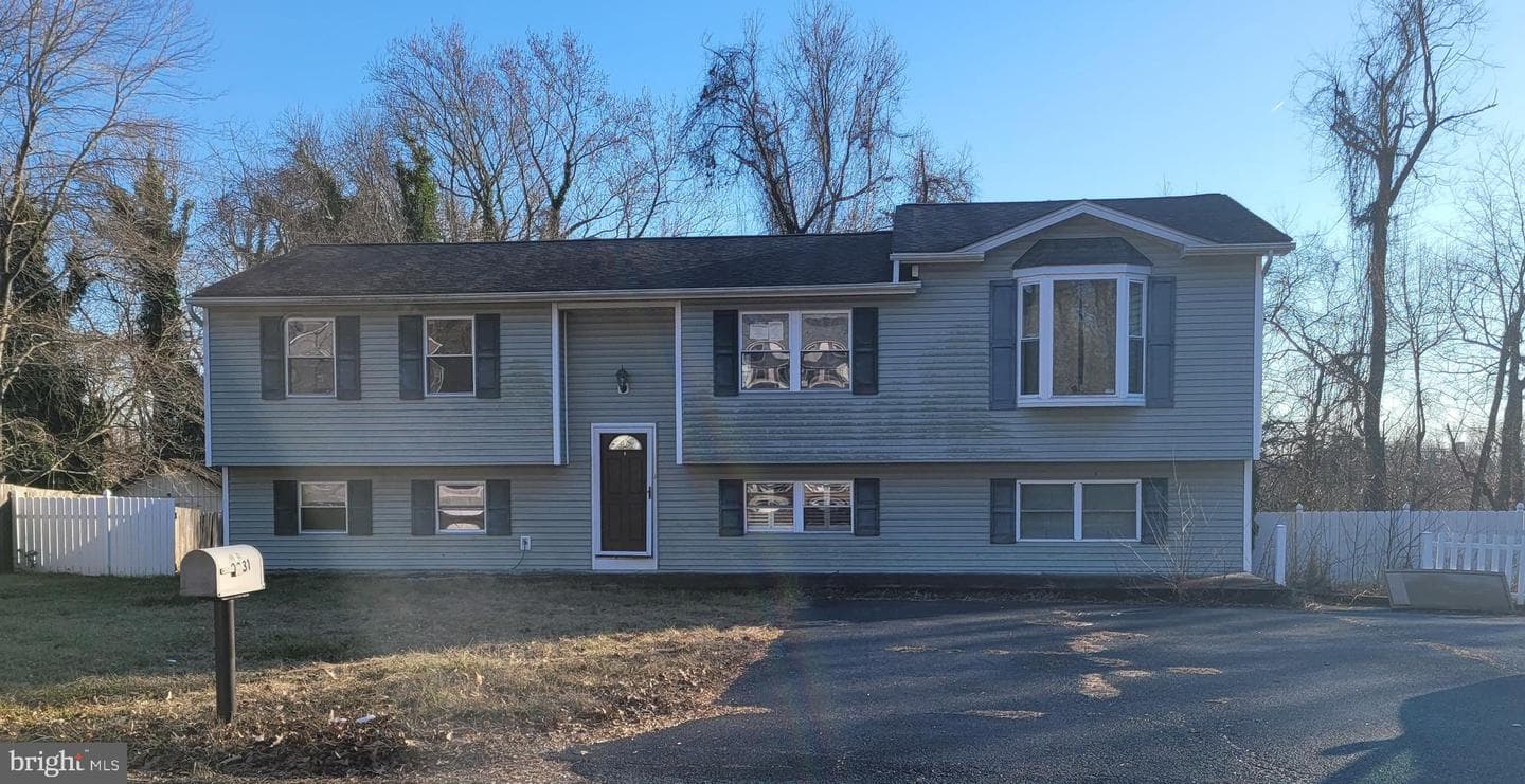 9831 Sylvan Turn photo 1