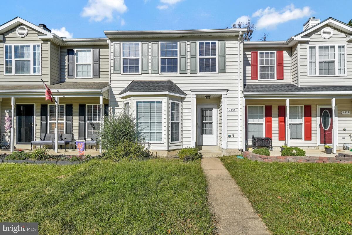 2355 Hazelwood Court photo 1