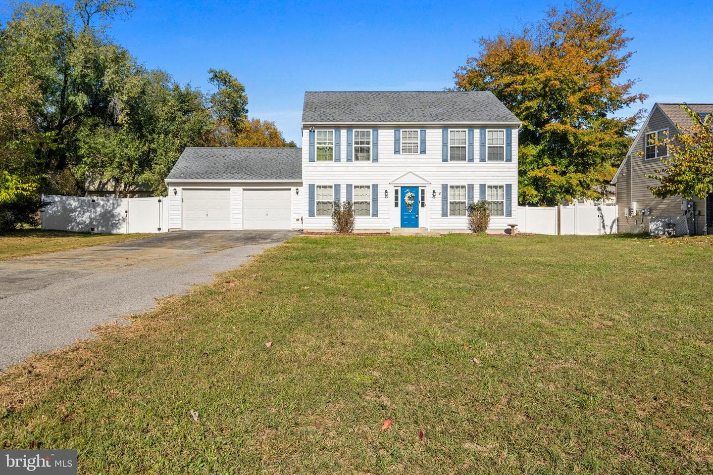 9427 Overlook Circle photo 1
