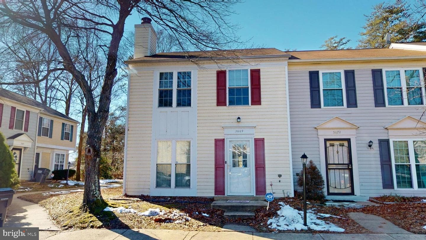 3669 Kempsford Field Place photo 1