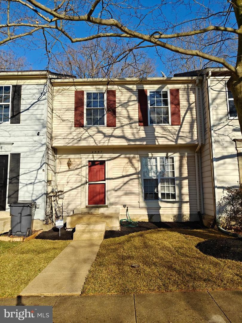 4557 Grouse Place photo 1