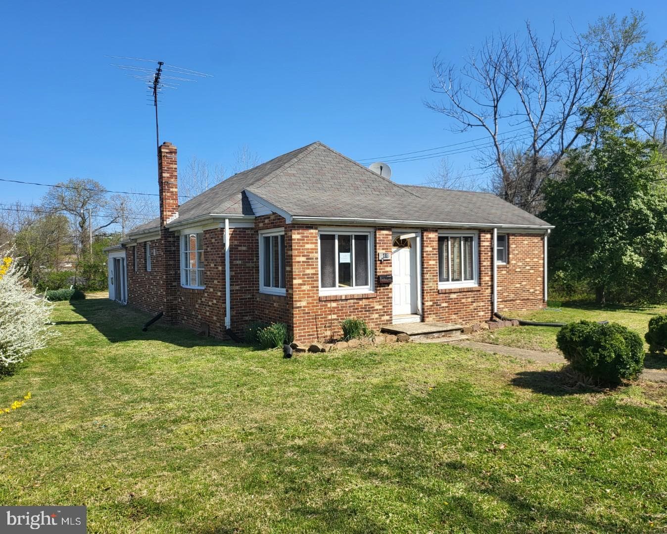 4410 Strauss Avenue photo 1