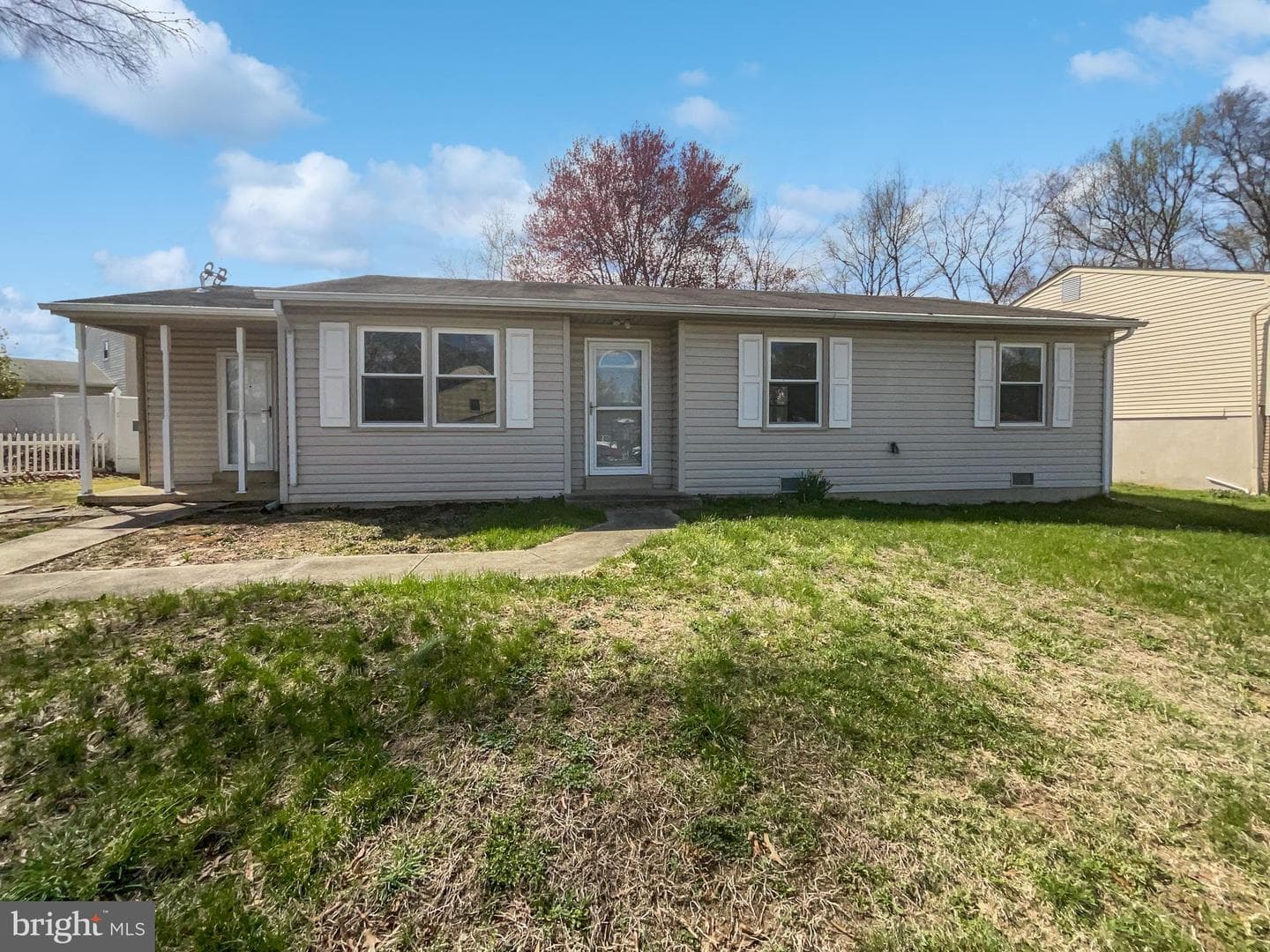 2115 Greenwood Drive photo 1