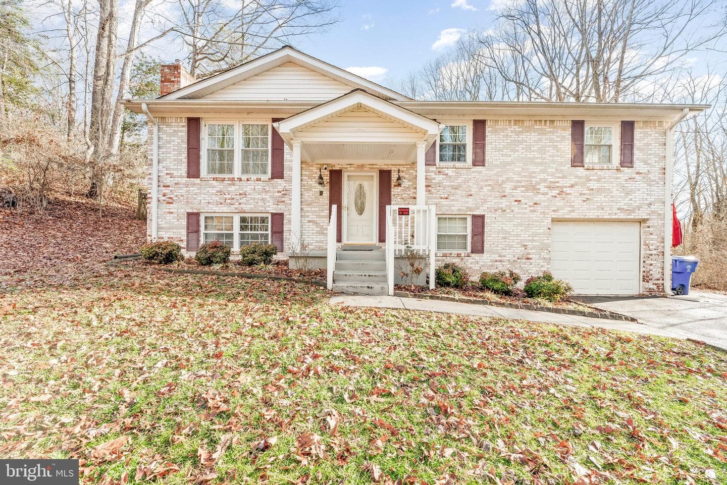 13988 Oaks Road photo 1