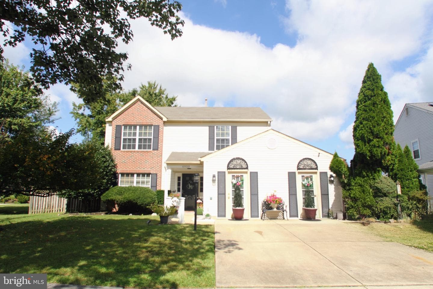 6950 Strawberry Drive photo 1