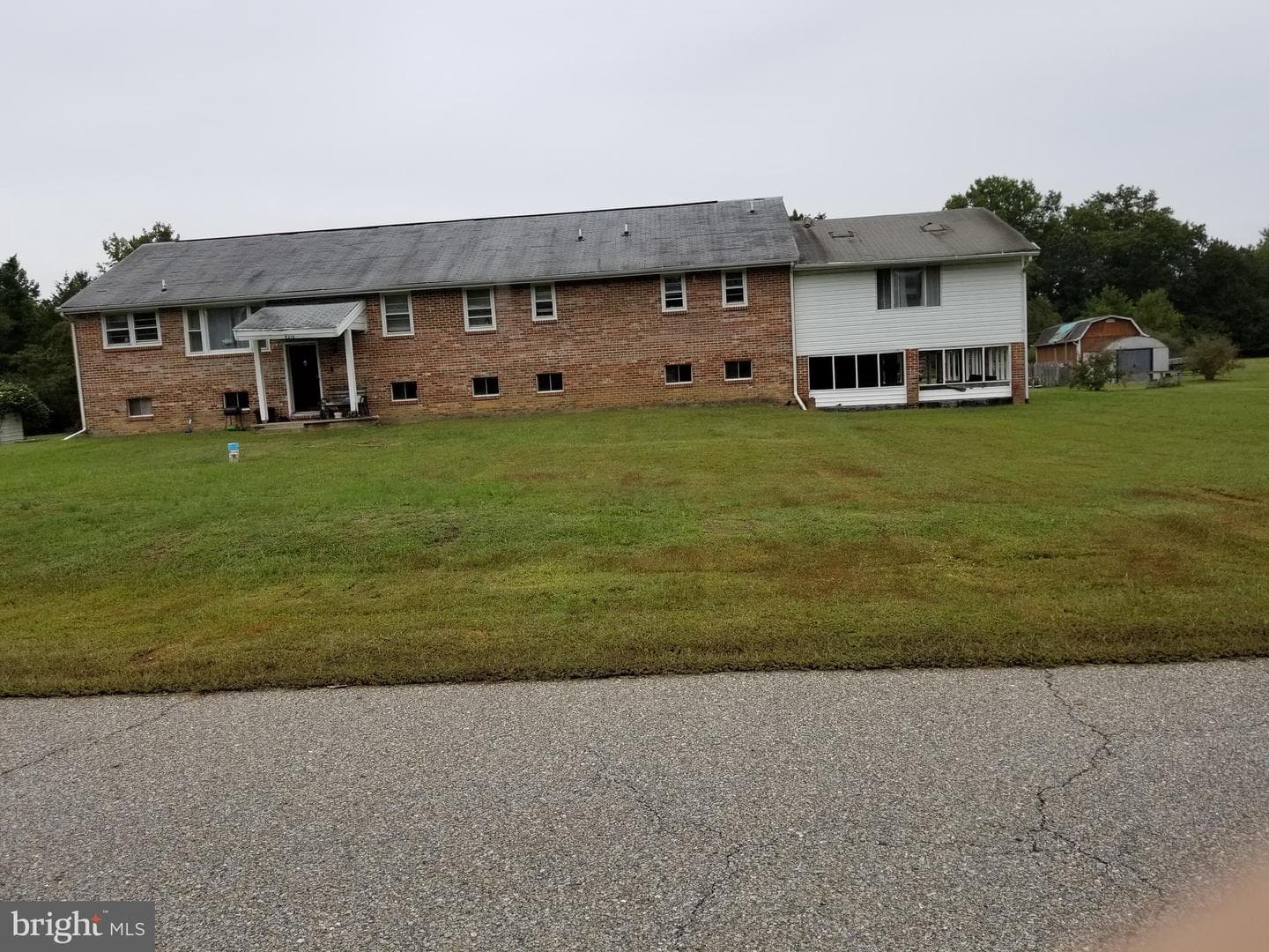 8210 Warren Drive photo 1