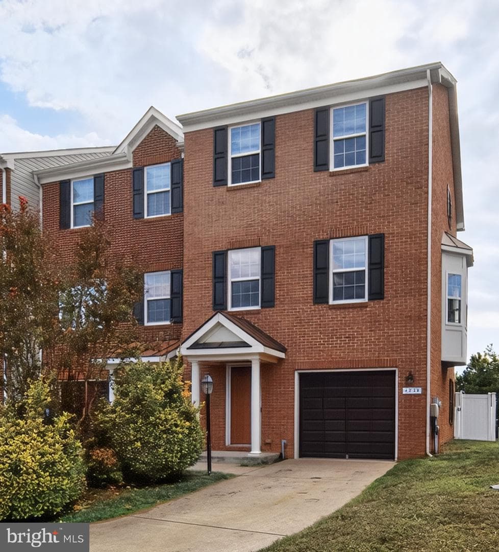 4839 Olympia Place photo 1