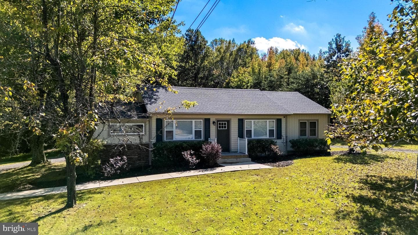 7655 Hawthorne Road photo 1