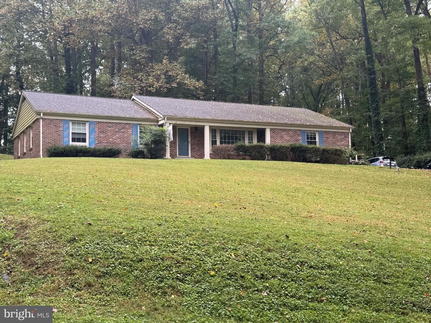 6250 Sleepy Hollow Road photo 1