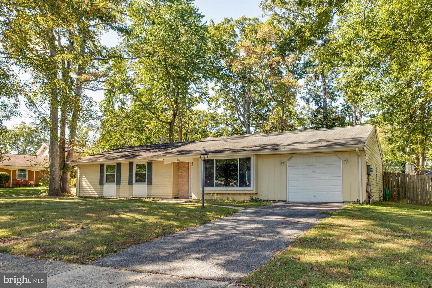 2914 Sandwich Drive photo 1