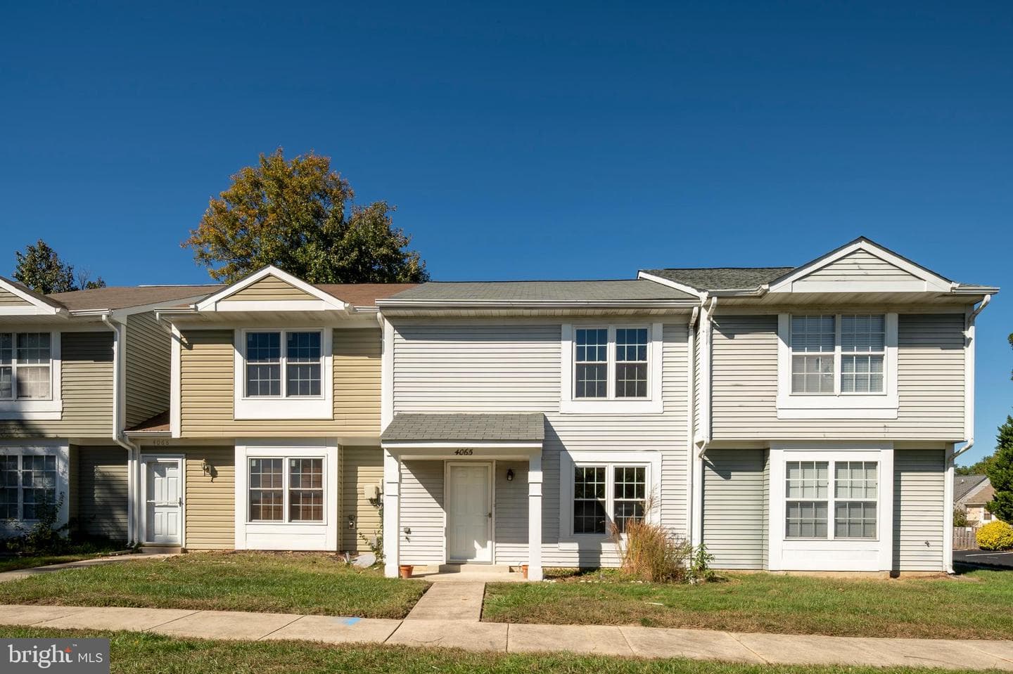 4065 Bluebird Drive photo 1