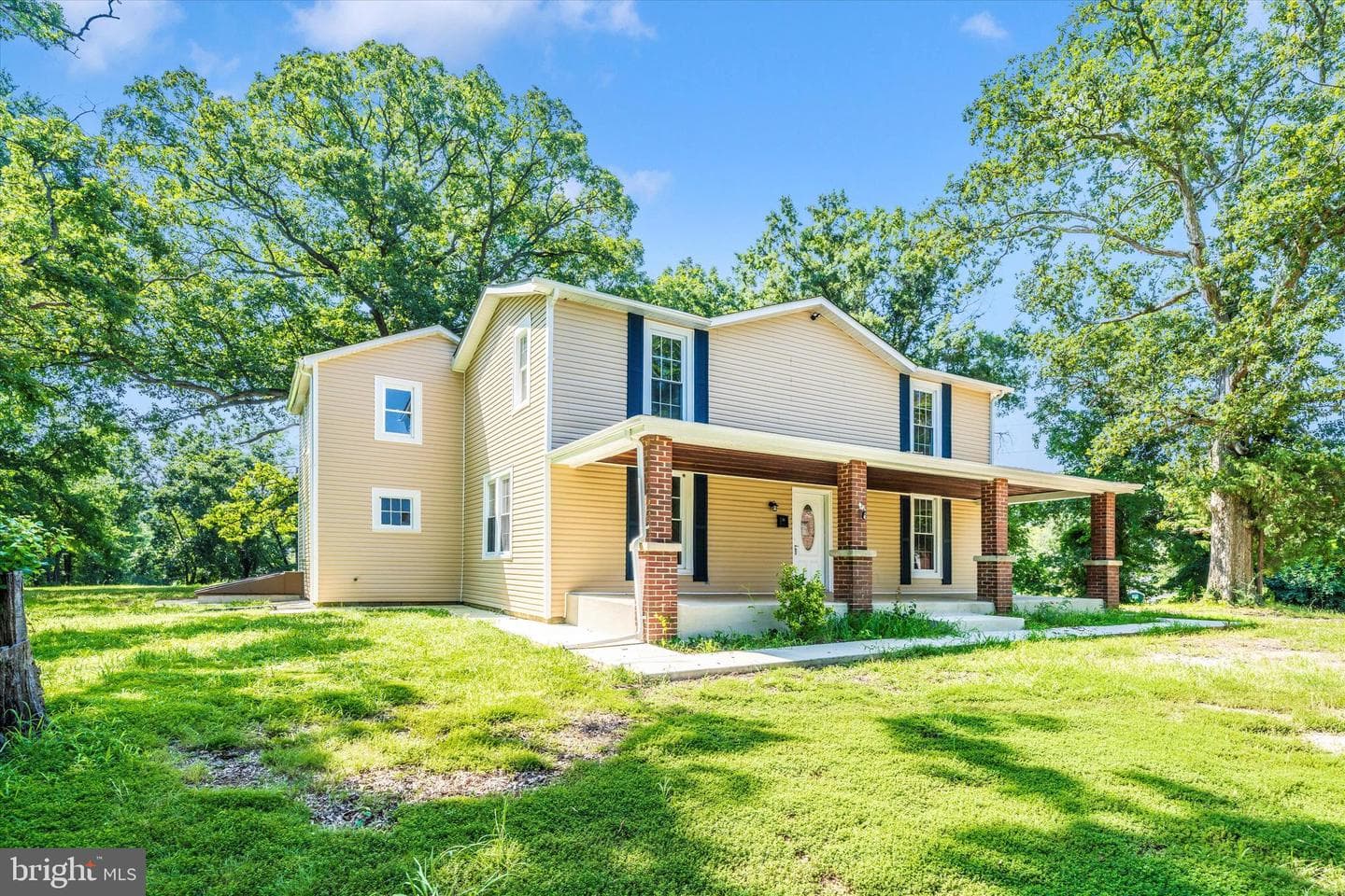 21 Mattingly Avenue photo 1