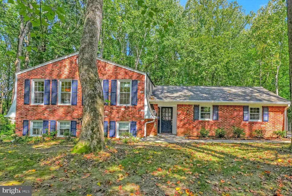 13155 East Circle photo 1