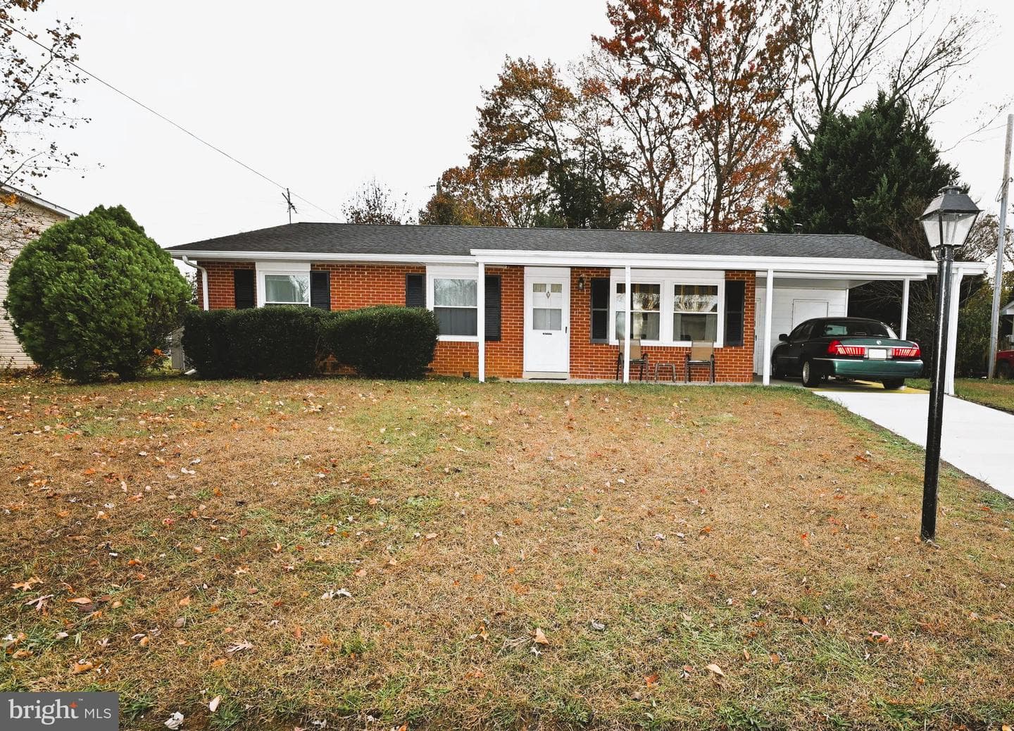 137 Garner Avenue photo 1