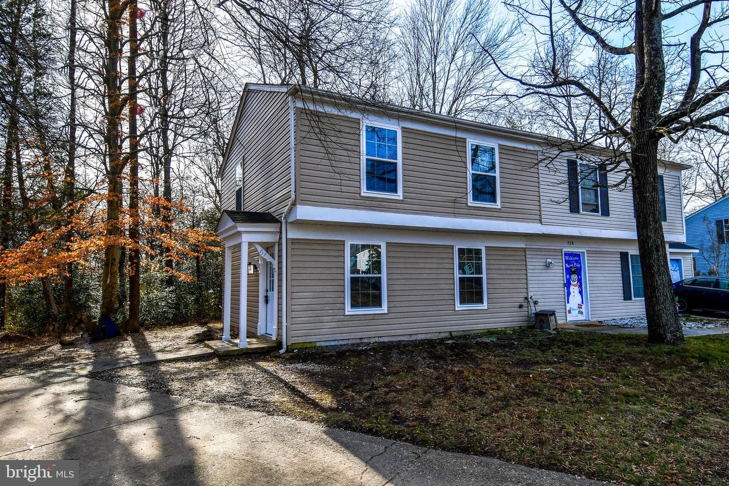 717 Brandon Circle photo 1