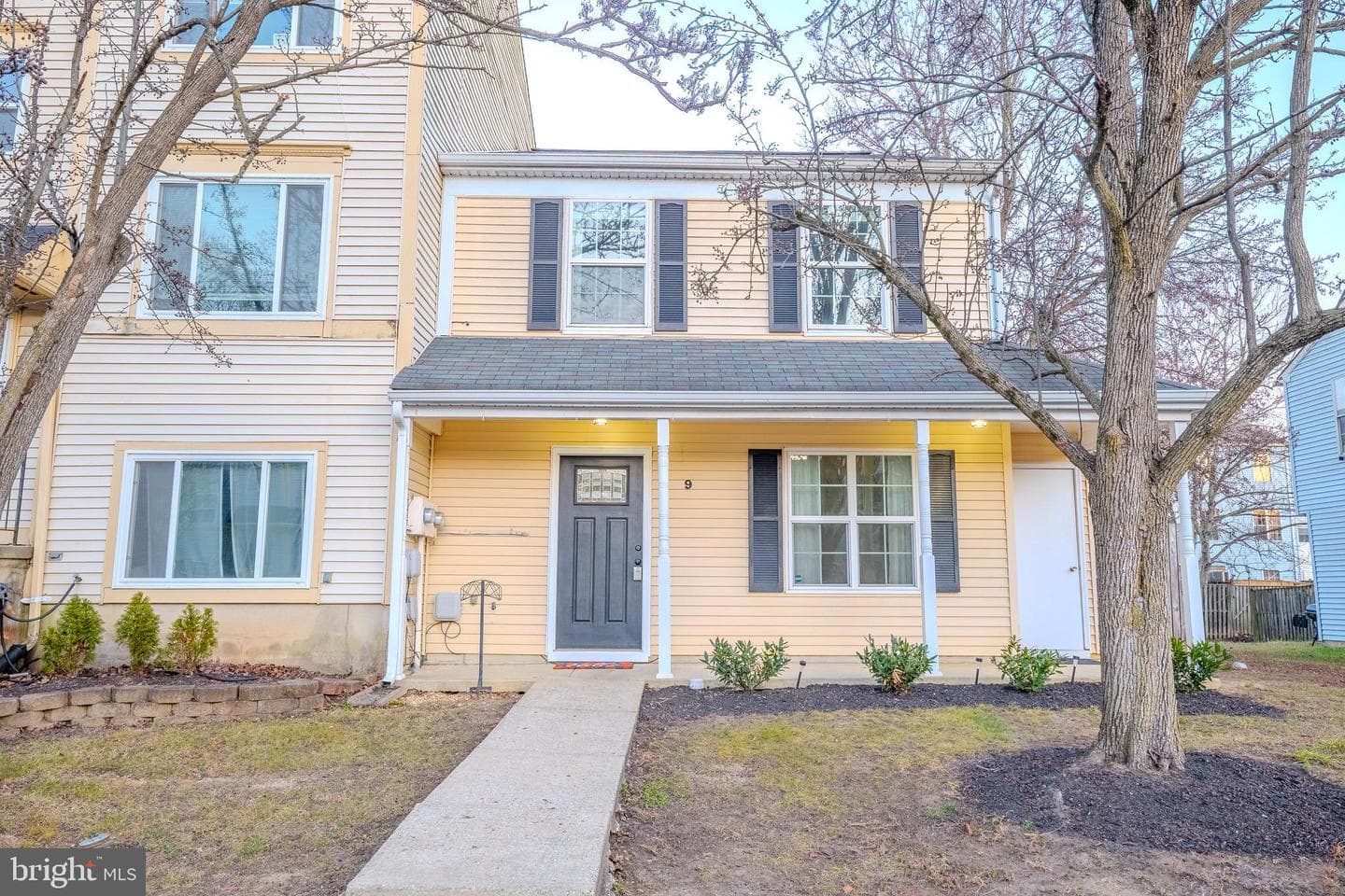 9 Oakside Lane photo 1