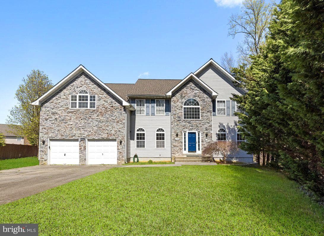 6796 Pepperbush Place