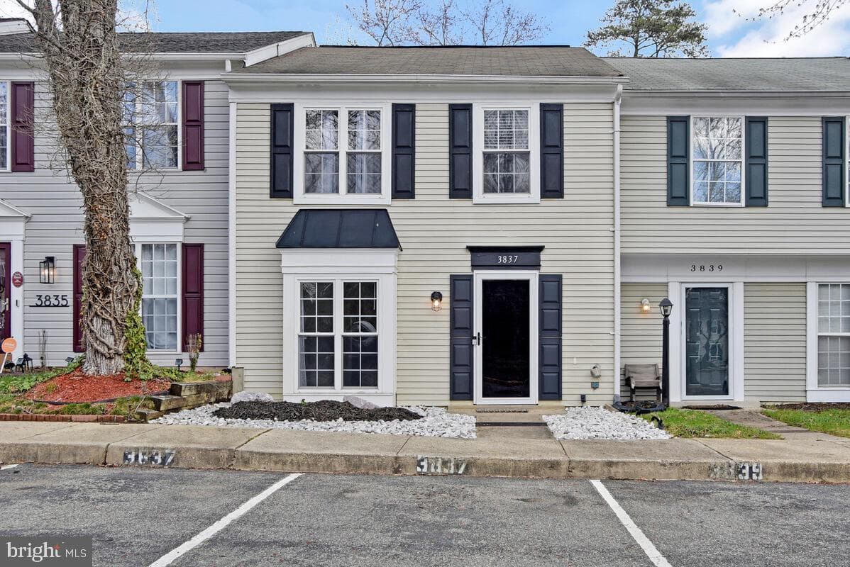 3837 Kearnys Inn Place photo 1
