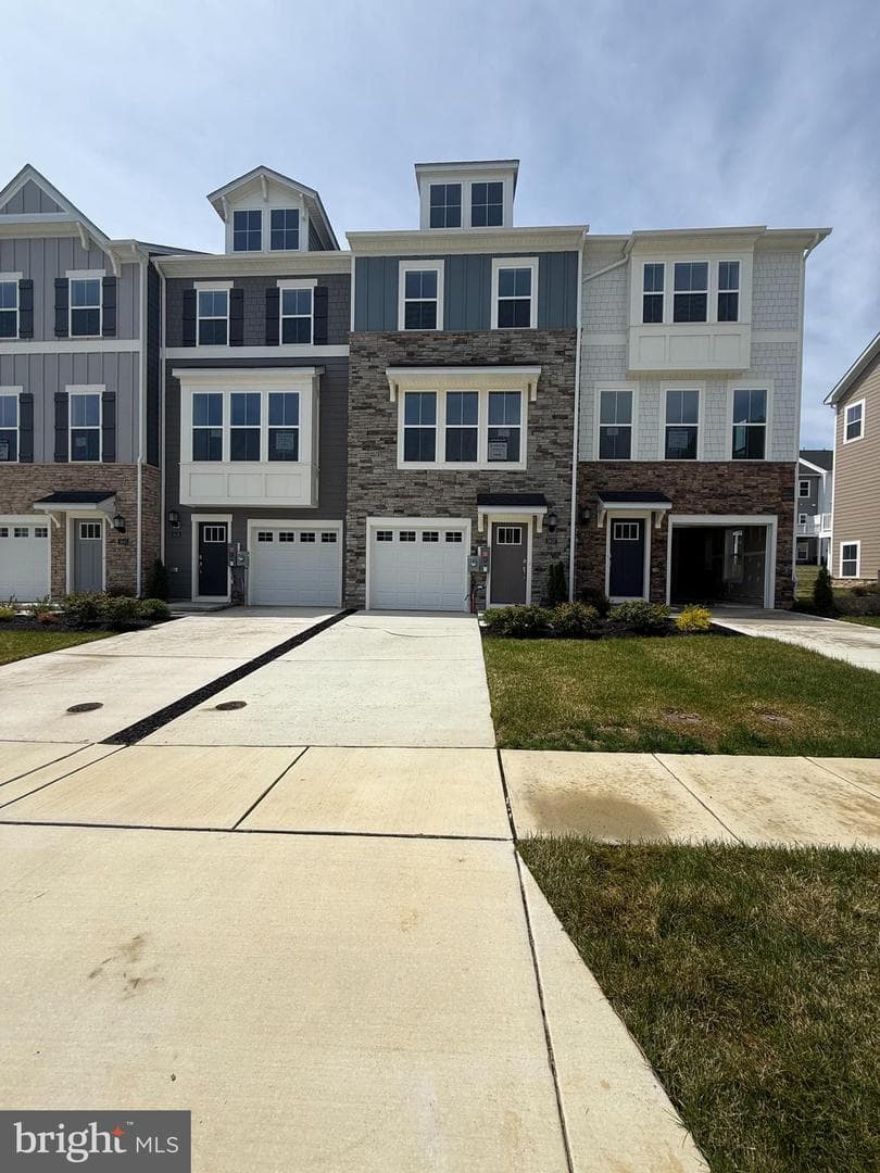 5637 Ludlow Place photo 1
