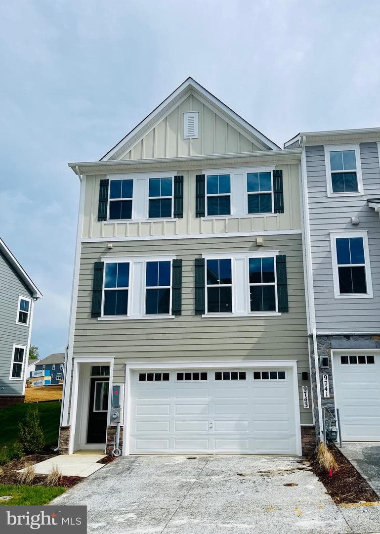 9743 Gaelic Pl Place