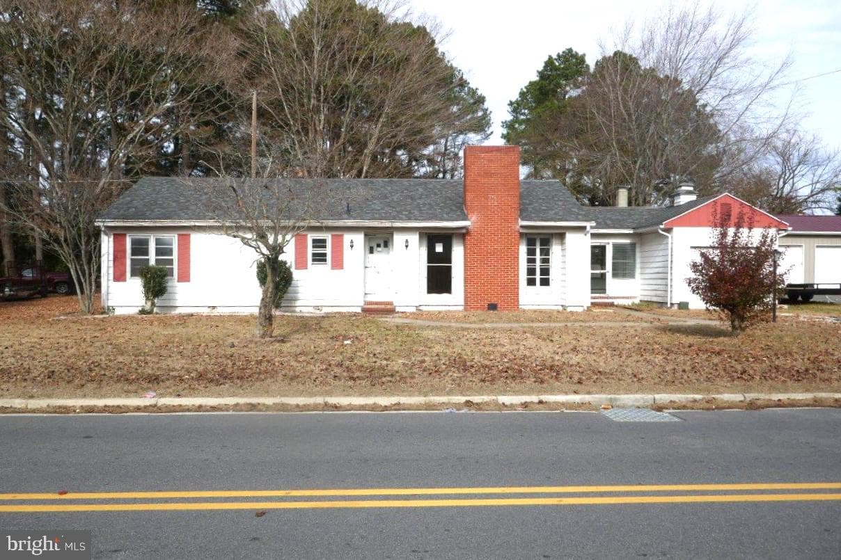 707 Camp Road photo 1