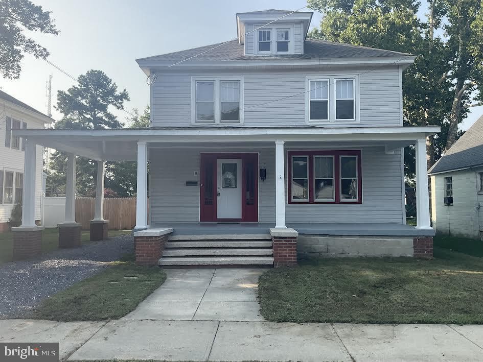 317 Central Avenue W photo 1
