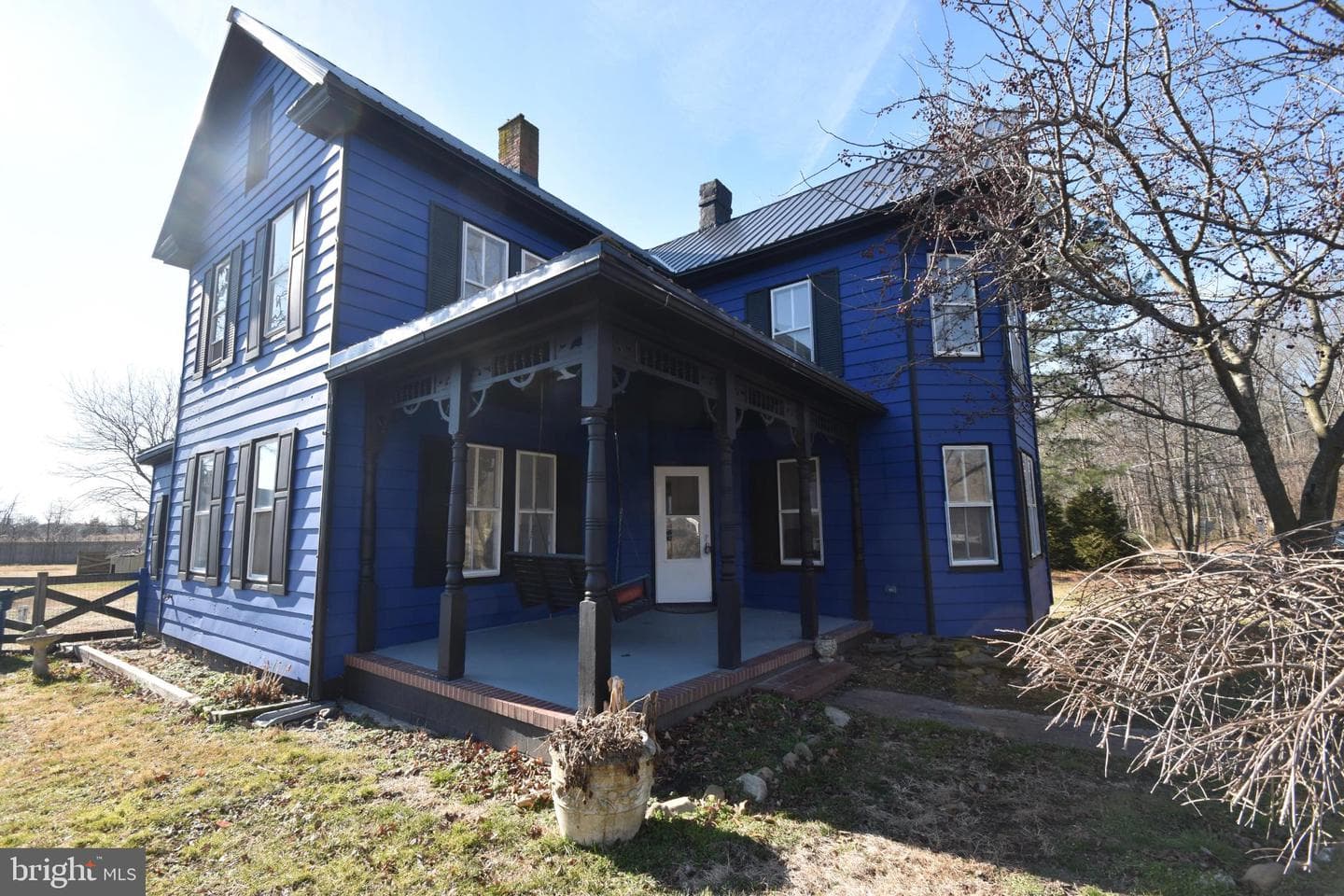 115 Maple Avenue photo 1