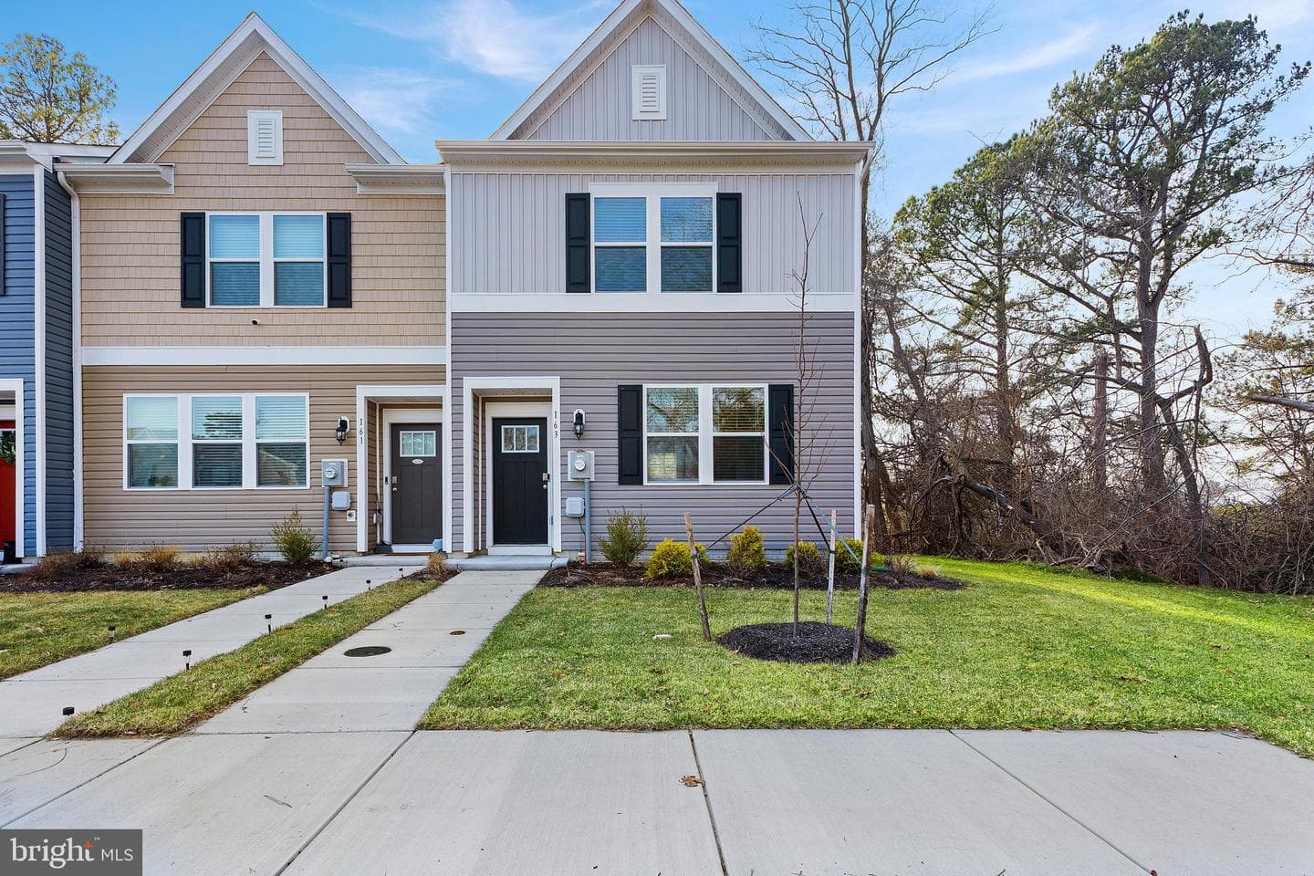 163 Riverwalk Terrace photo 1
