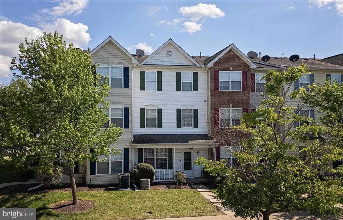 1304 Blue Heron Drive photo 1