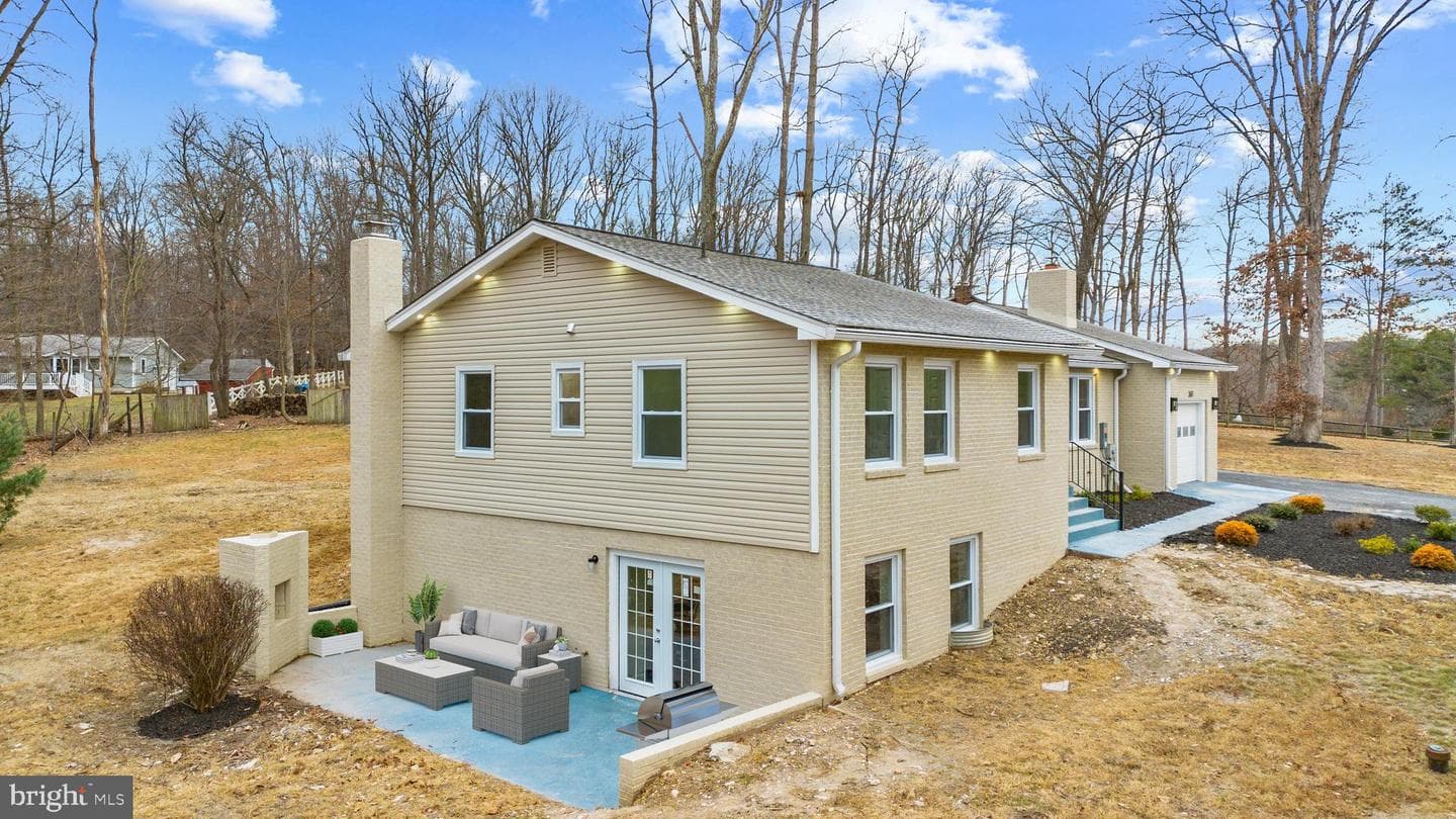 2683 Walston Road photo 1