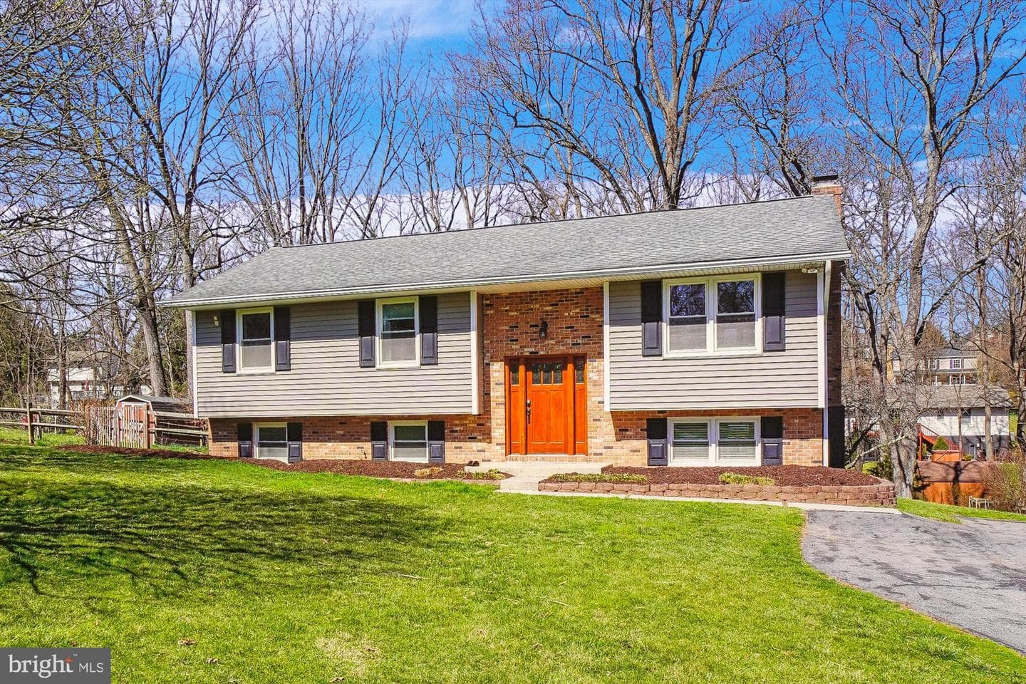 6410 Oak Hill Drive photo 1