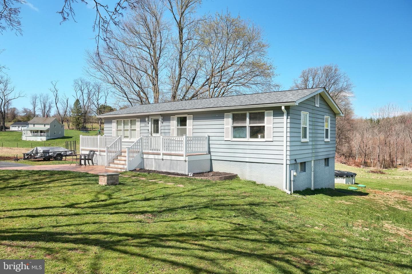 2462 Manchester Road photo 1