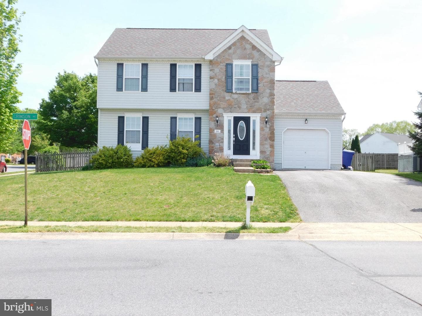 98 Crimson Avenue photo 1