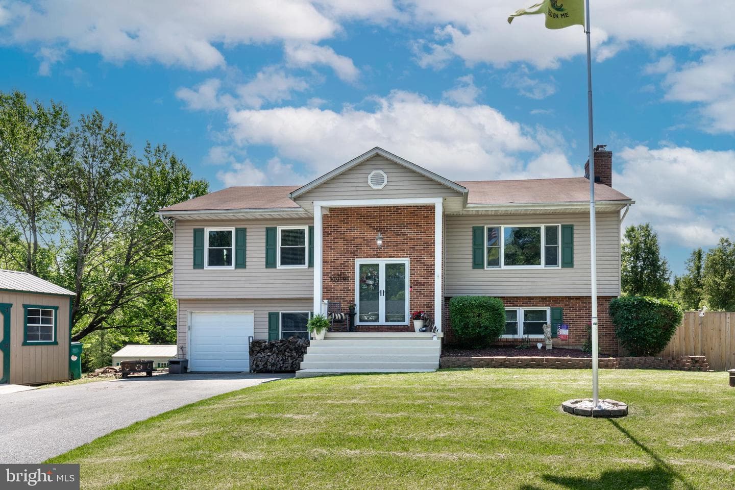 1709 Davinda Drive photo 1