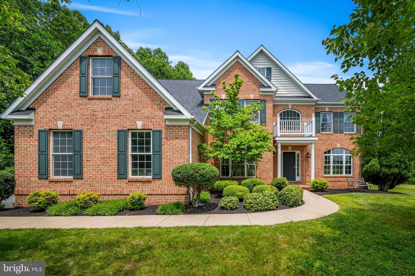 1701 Glenbar Drive photo 1
