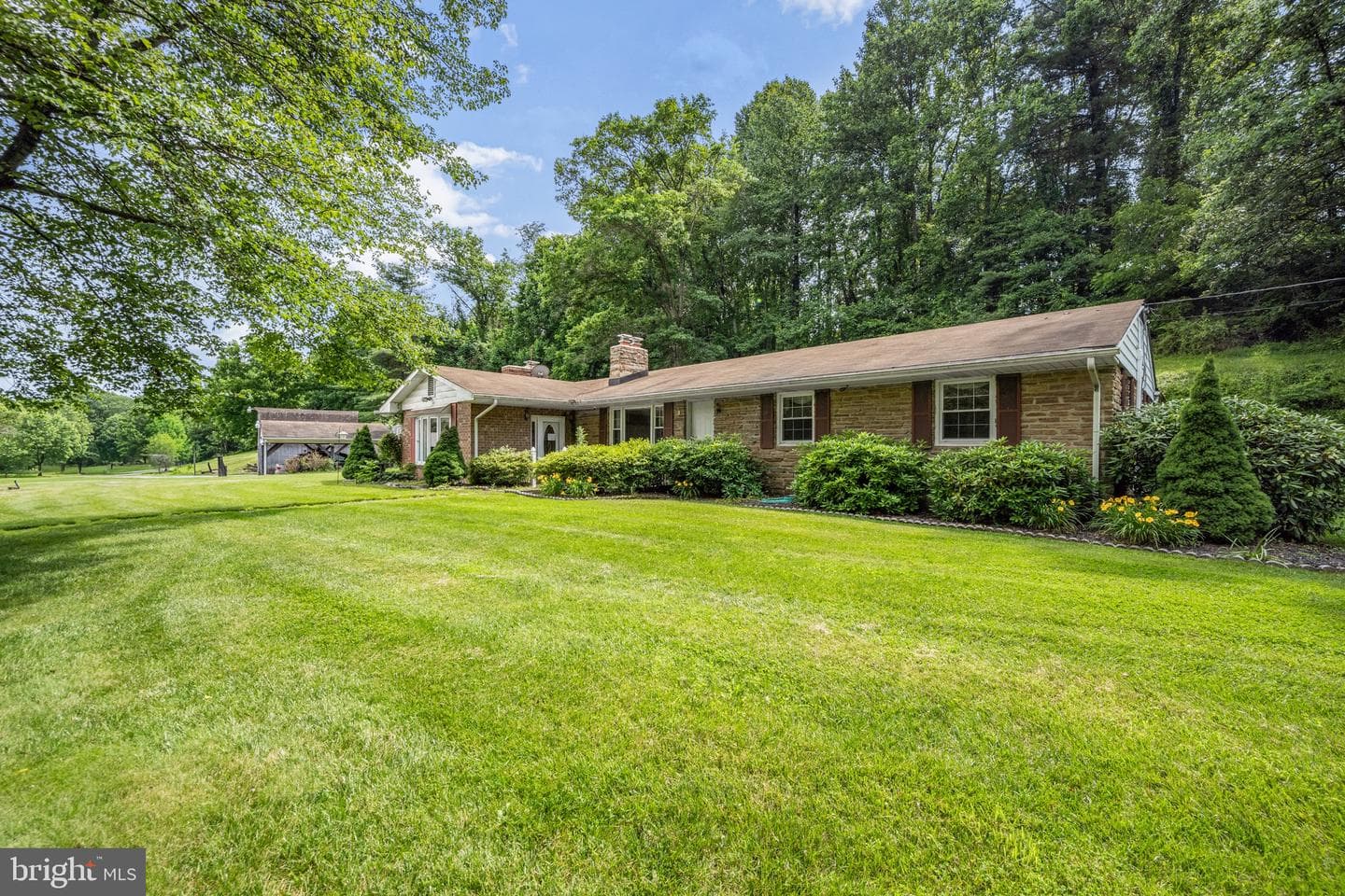 1039 Arnold Road photo 1