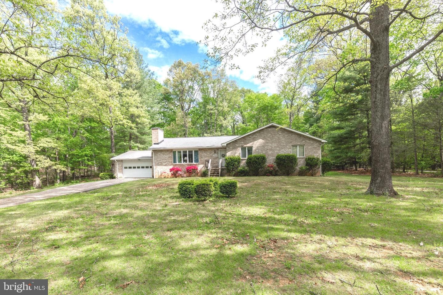 1270 Woodland Circle photo 1