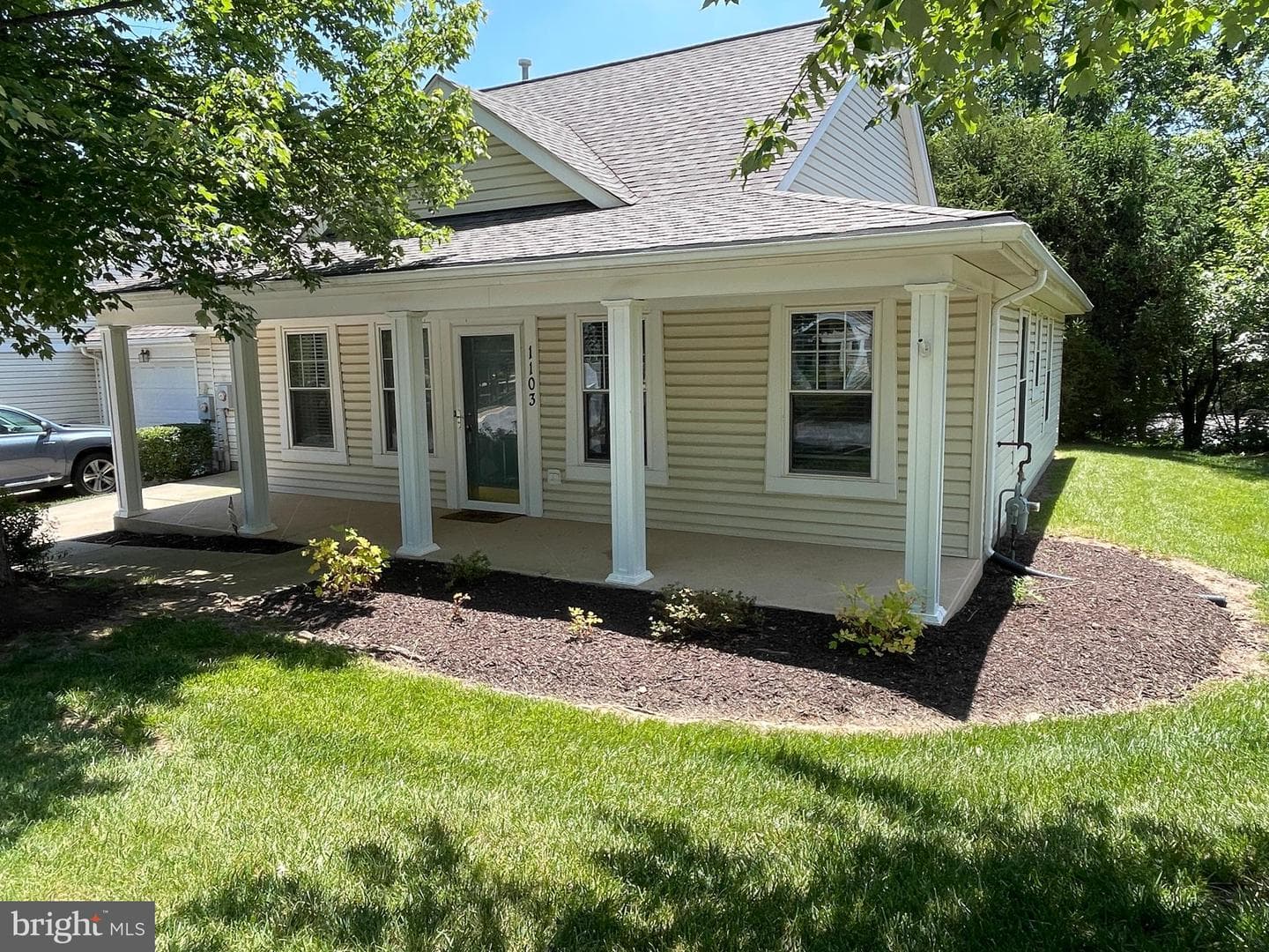 1103 Jousting Way photo 1