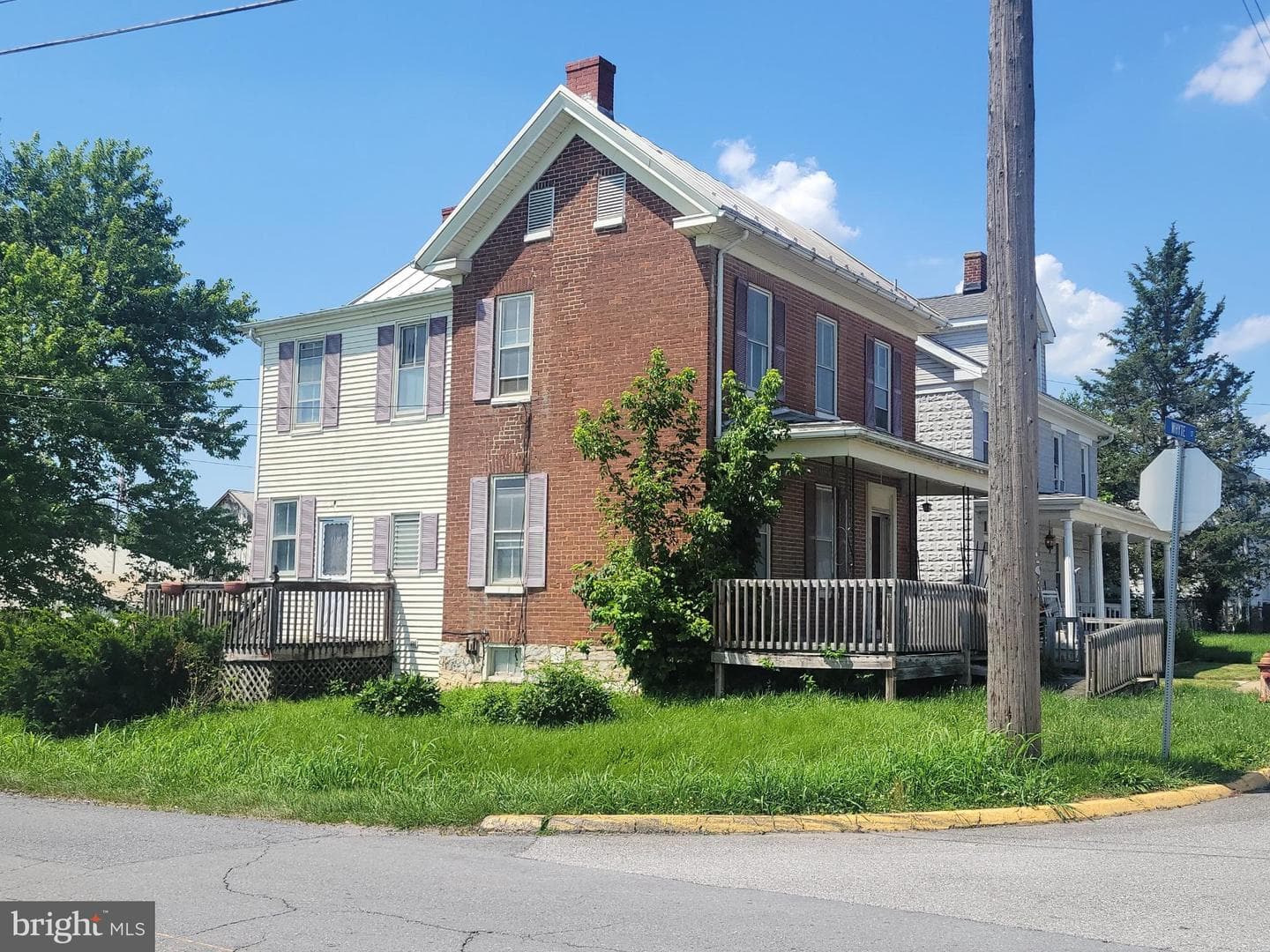 20 S Whyte St photo 1