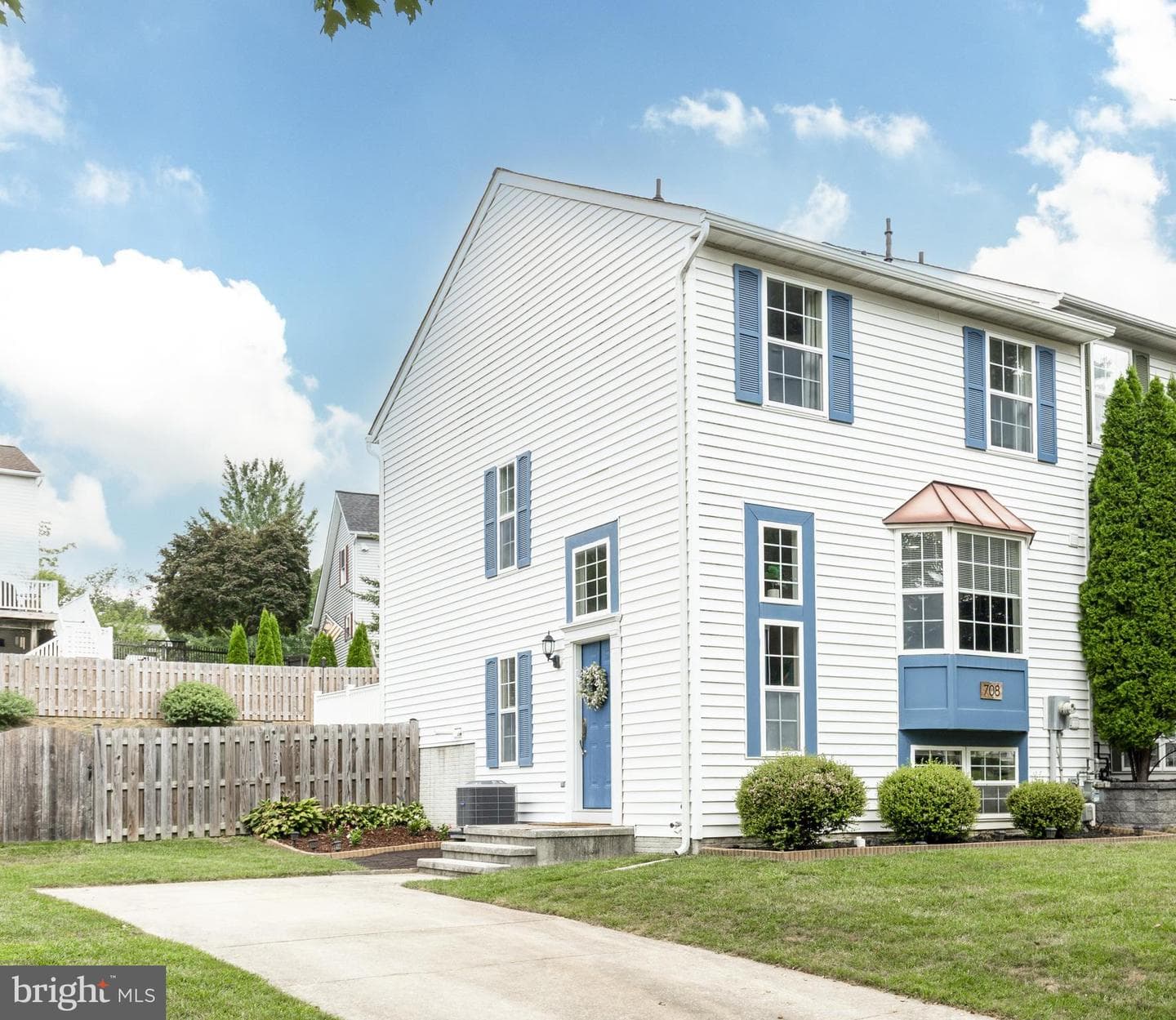 708 Spotters Court photo 1