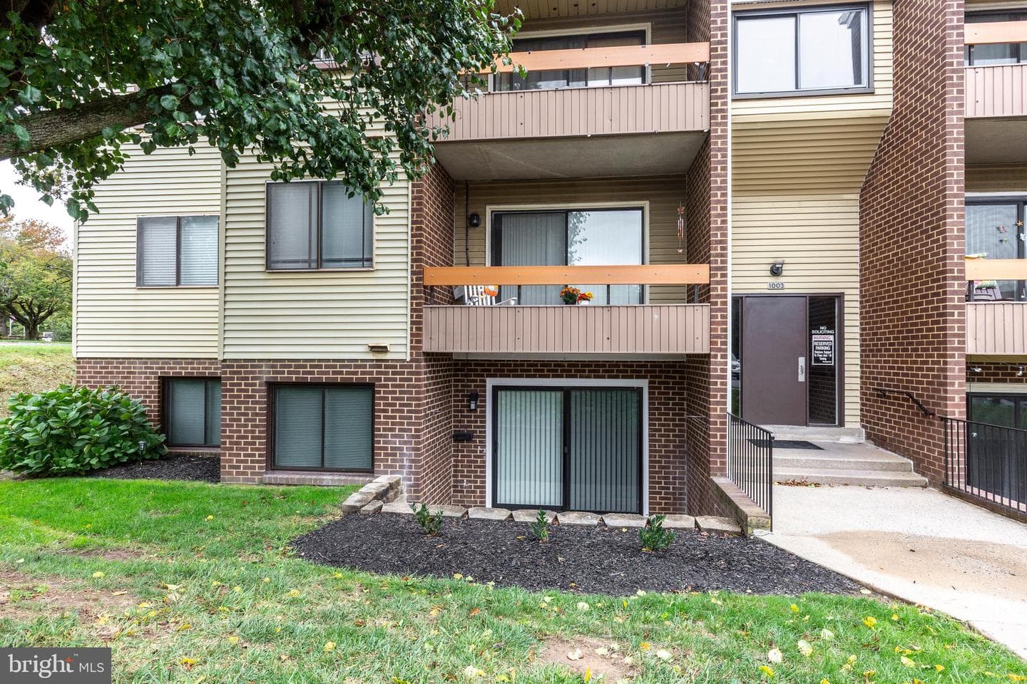 1003 Scarlet Oak Court #1a photo 1