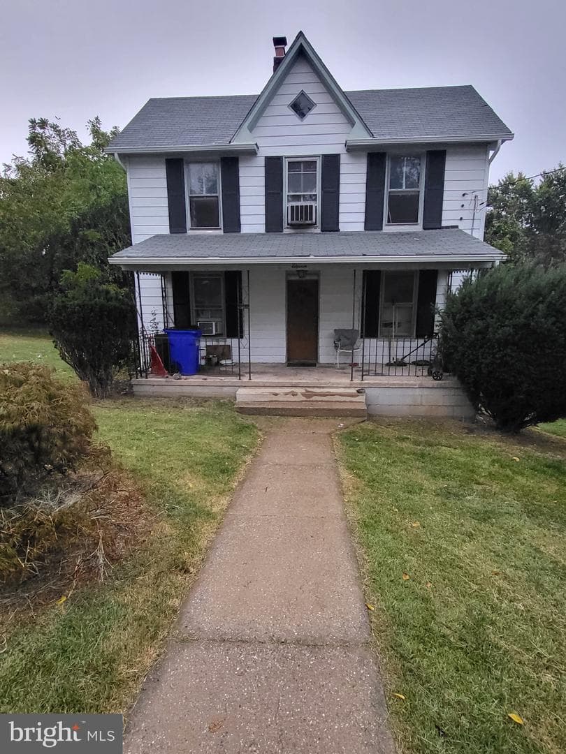 11 Baker Avenue photo 1