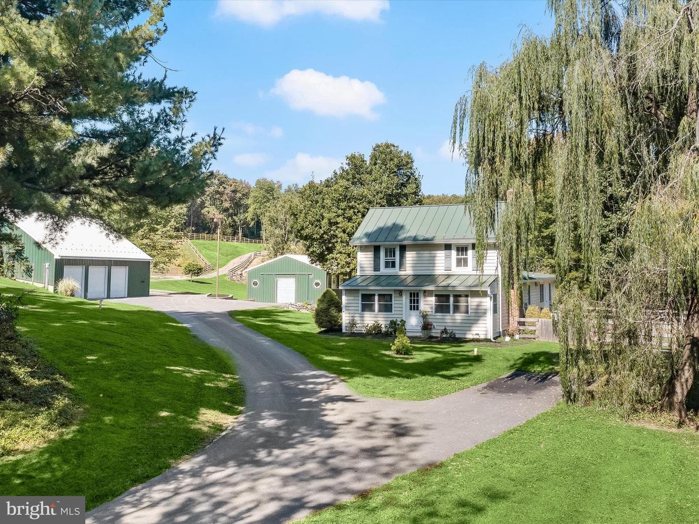 6270 Davis Road photo 1