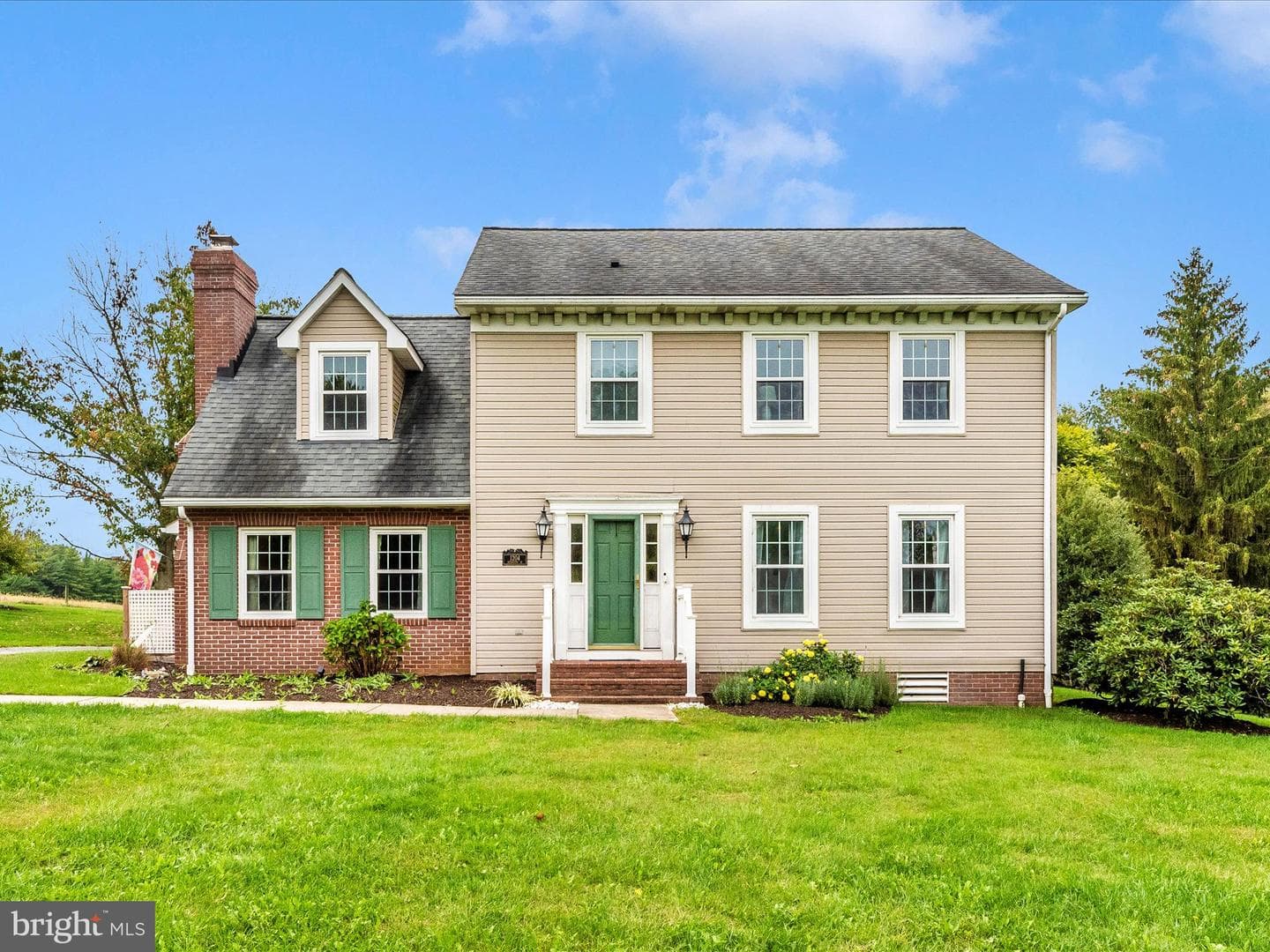 1204 Weymouth Street photo 1