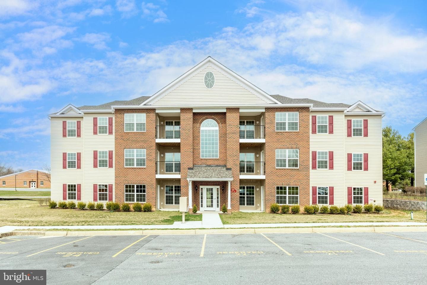 820 Wembley Drive #3d